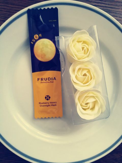 Frudia Maska do twarzy, Blueberry Honey, Overnight Mask, Nawilżająca, Całonocna, Jagody i miód