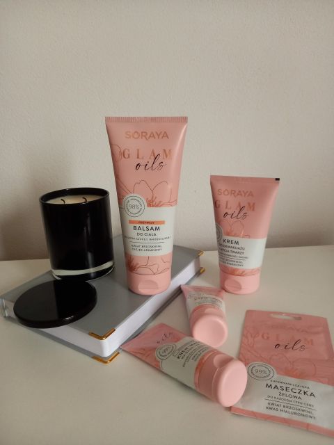 Soraya Glam Oils, balsam do ciała, Odżywczy, Kwiat brzoskwini, Olejek arganowy