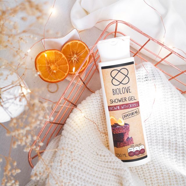 Biolove Żel pod prysznic, Brownie z pomarańczą
