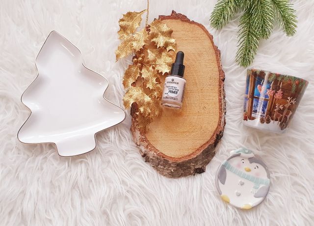 Essence Hydrating + Perfecting Primer, Baza pod makijaż