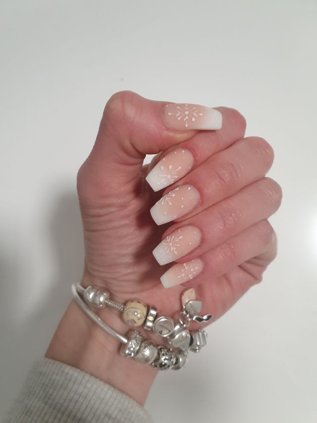 Pokaż swoje paznokcie