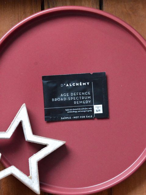 d'Alchemy Krem do twarzy, Age Defence, Broad-Spectrum Remedy, Na zmiany hormonalne i przebarwienia