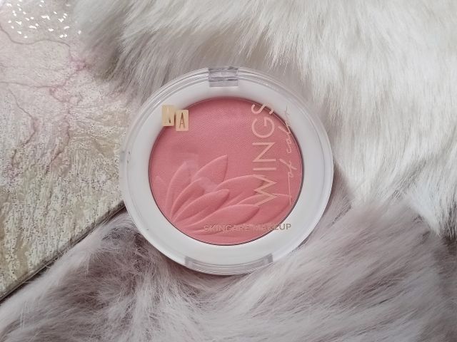 AA Wings of Color, Blush & Rouge, Róż do policzków, nr 04 Light Pink