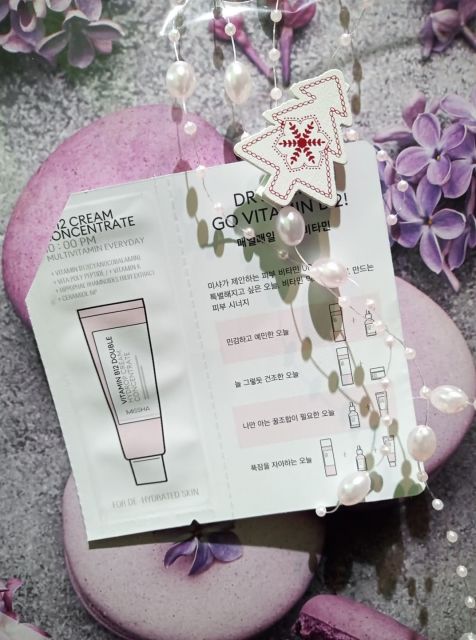 MISSHA Vitamin B12 Double, Hydrop Cream Concentrate, Krem do twarzy o działaniu nawilżającym, Silnie skoncentrowany