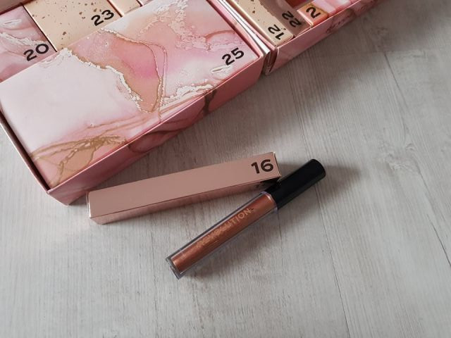 Makeup Revolution Cień do powiek w płynie, Gold Dance