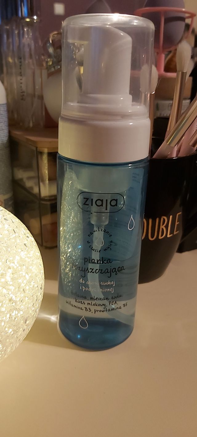 Pianka do mycia twarzy