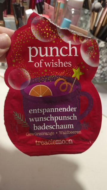 akcja denkowanie! grudzień - kosmetyki w świątecznych opakowaniach i świątecznych kolorach 🎄❄️⛄🎀🎁🎅