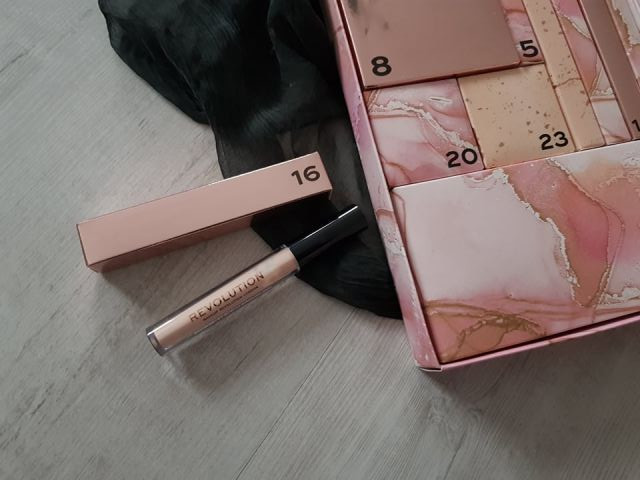 Makeup Revolution Baza pod cienie, Ultimate Essentials