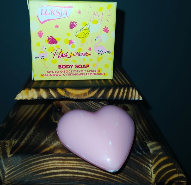 Luksja Pink Lemonade, Body Soap, Mydło o soczystym zapachu malinowo- cytrynowej lemoniady 