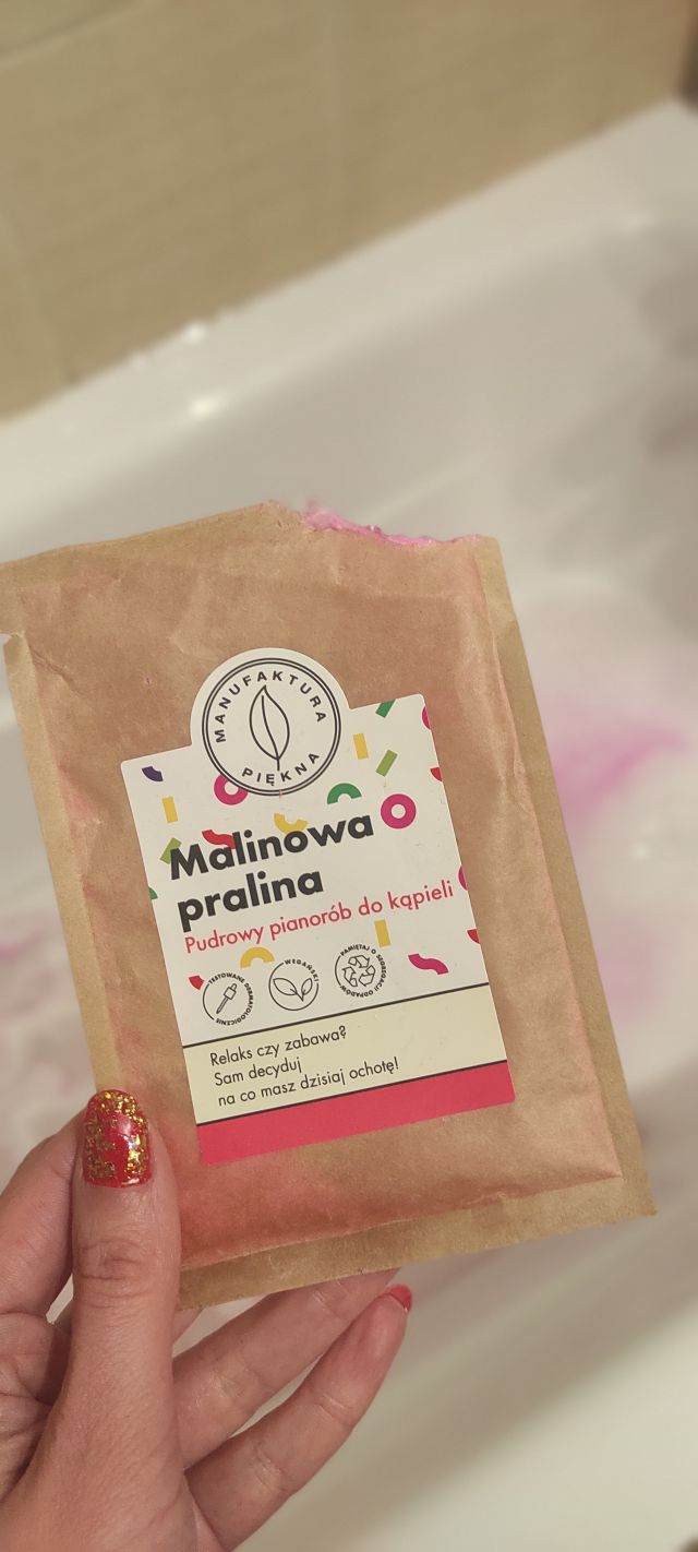 Marba Cosmetics Manufaktura Piękna, Pudrowy pianorób do kąpieli, Malinowa pralina