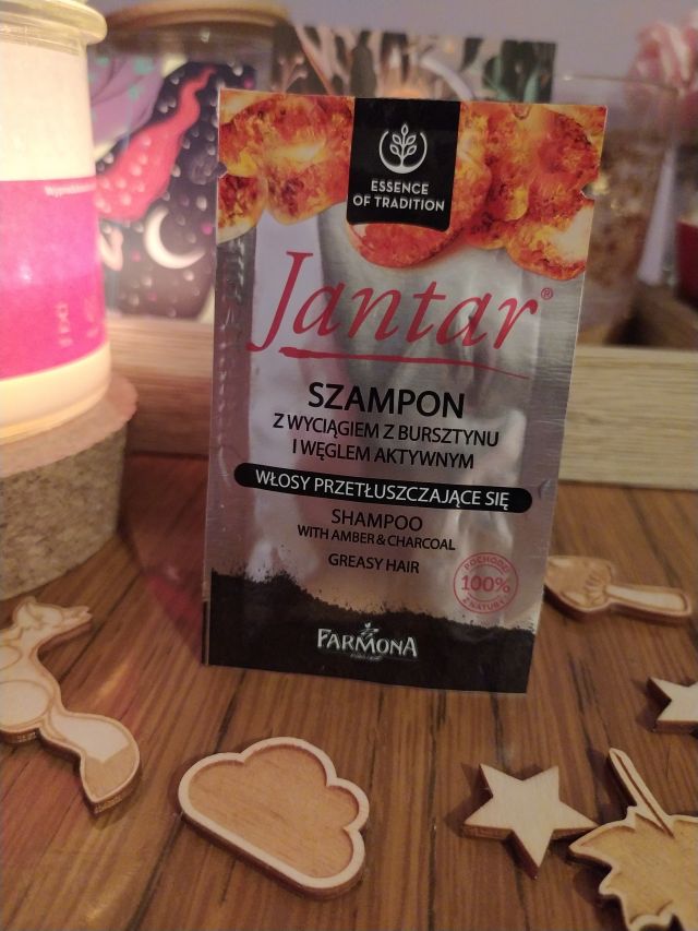 Farmona Jantar węgiel aktywny szampon 