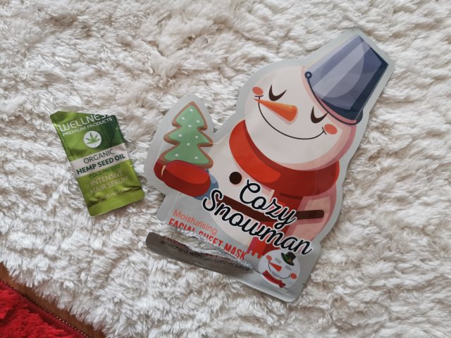 akcja denkowanie! grudzień - kosmetyki w świątecznych opakowaniach i świątecznych kolorach 🎄❄️⛄🎀🎁🎅