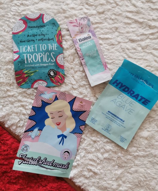 akcja denkowanie! grudzień - kosmetyki w świątecznych opakowaniach i świątecznych kolorach 🎄❄️⛄🎀🎁🎅