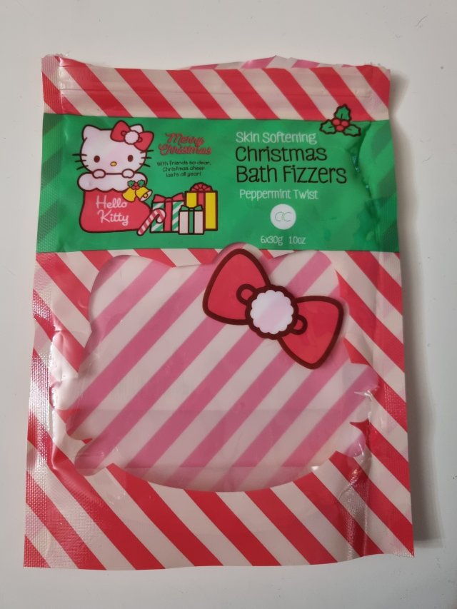 akcja denkowanie! grudzień - kosmetyki w świątecznych opakowaniach i świątecznych kolorach 🎄❄️⛄🎀🎁🎅