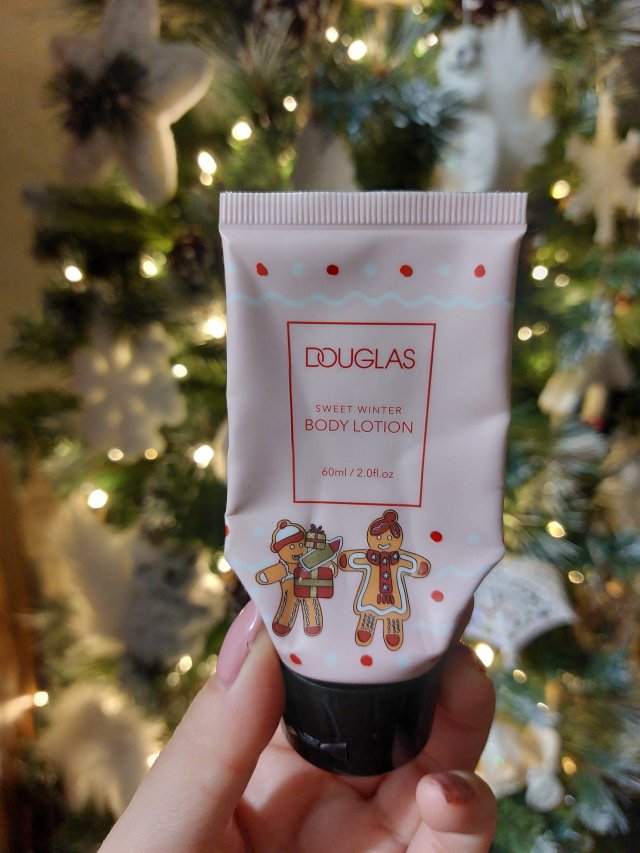 akcja denkowanie! grudzień - kosmetyki w świątecznych opakowaniach i świątecznych kolorach 🎄❄️⛄🎀🎁🎅