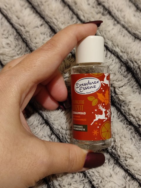 akcja denkowanie! grudzień - kosmetyki w świątecznych opakowaniach i świątecznych kolorach 🎄❄️⛄🎀🎁🎅