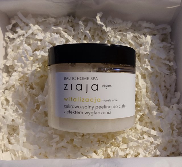 Ziaja Baltic Home Spa, Witalizacja, Peeling do ciała, Cukrowo-solny, Z efektem wygładzenia, Morela ume