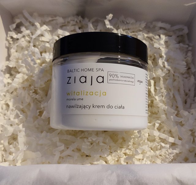 Ziaja Baltic Home Spa, Witalizacja, Krem do ciała, Nawilżający, Morela ume