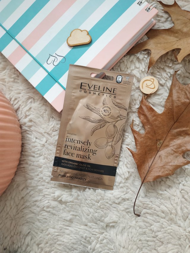 Eveline Organic Gold, Maseczka do twarzy, Intensywnie rewitalizująca, Organiczna oliwa z oliwek, awokado, kokos, jagody acai