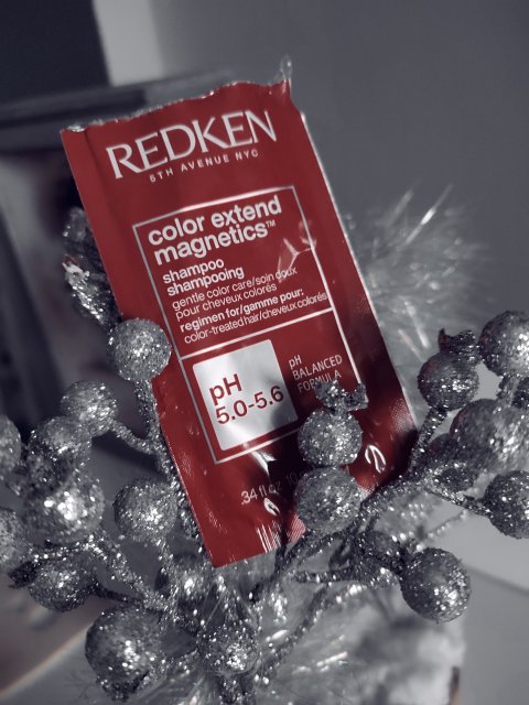 Redken Szampon do włosów, Color Extend Magnetics, pH 5.0-5.6