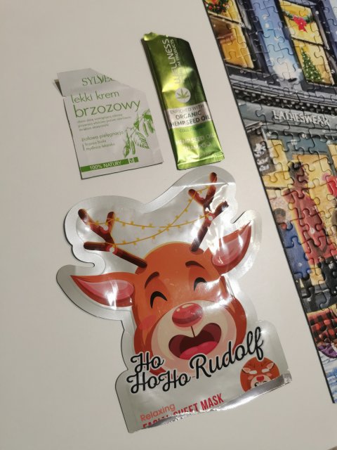 akcja denkowanie! grudzień - kosmetyki w świątecznych opakowaniach i świątecznych kolorach 🎄❄️⛄🎀🎁🎅