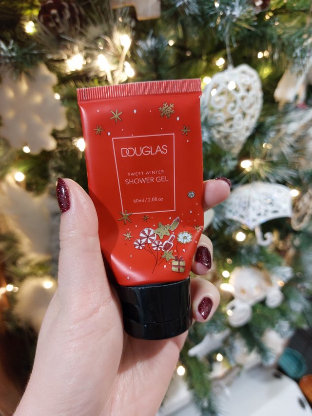 akcja denkowanie! grudzień - kosmetyki w świątecznych opakowaniach i świątecznych kolorach 🎄❄️⛄🎀🎁🎅