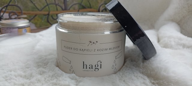 Hagi Cosmetics Puder do kąpieli, Z kozim mlekiem