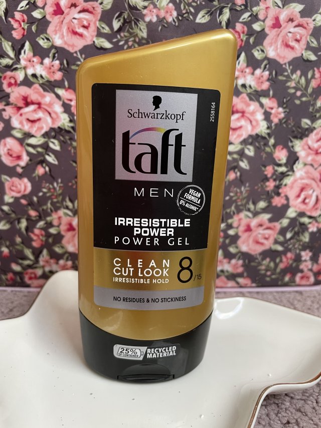 Schwarzkopf Taft Looks, Irresistible Power Hold, Żel do włosów, nr 8