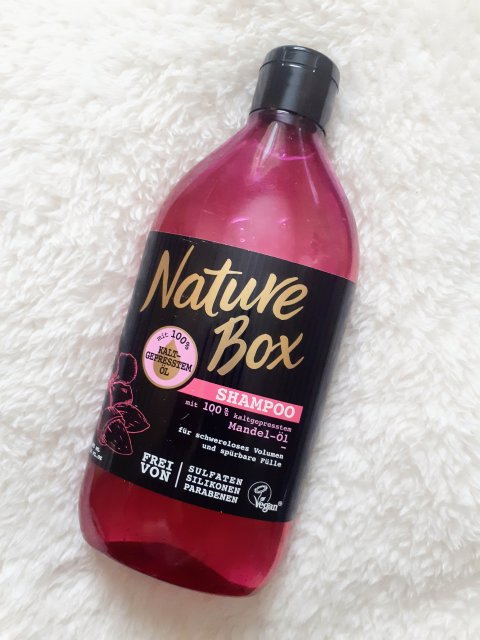 Nature Box Szampon do włosów, Olej migdałowy