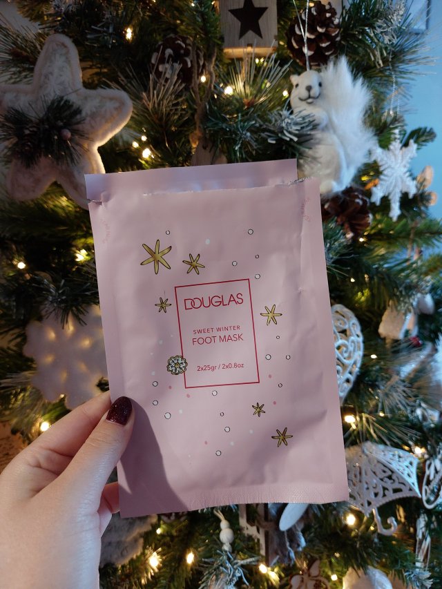 akcja denkowanie! grudzień - kosmetyki w świątecznych opakowaniach i świątecznych kolorach 🎄❄️⛄🎀🎁🎅