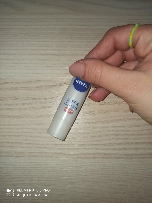 Nivea Pomadka do ust, Care&Colour, NUDE