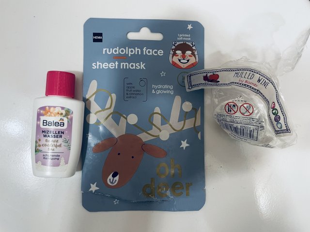 akcja denkowanie! grudzień - kosmetyki w świątecznych opakowaniach i świątecznych kolorach 🎄❄️⛄🎀🎁🎅