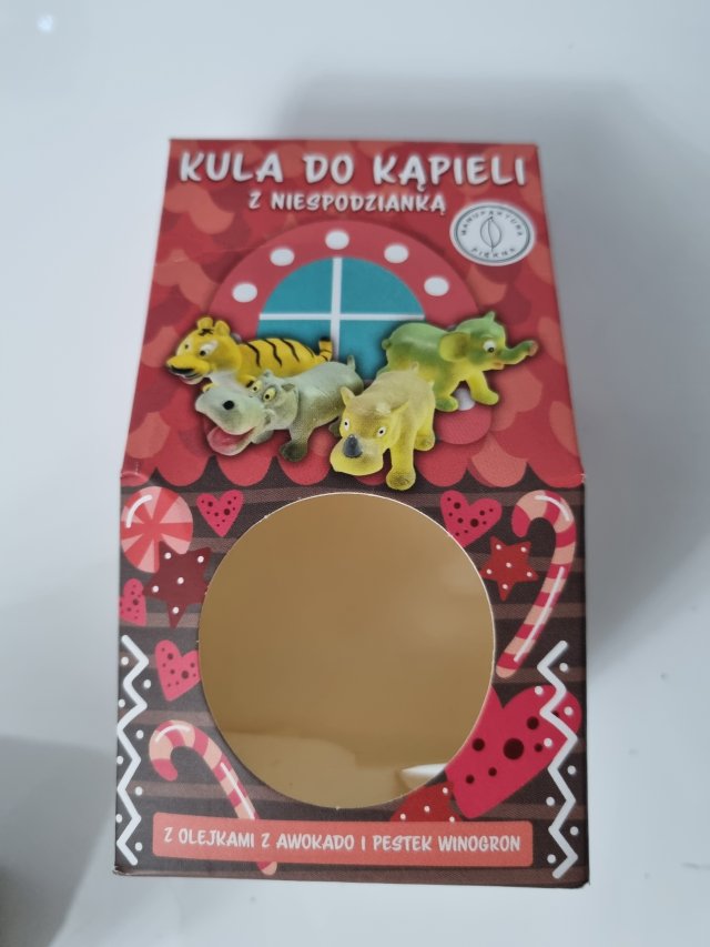 akcja denkowanie! grudzień - kosmetyki w świątecznych opakowaniach i świątecznych kolorach 🎄❄️⛄🎀🎁🎅