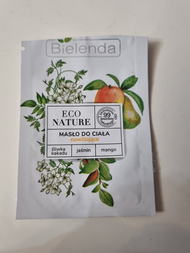 akcja denkowanie! grudzień - kosmetyki w świątecznych opakowaniach i świątecznych kolorach 🎄❄️⛄🎀🎁🎅