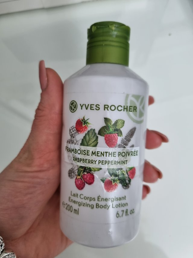 akcja denkowanie! grudzień - kosmetyki w świątecznych opakowaniach i świątecznych kolorach 🎄❄️⛄🎀🎁🎅