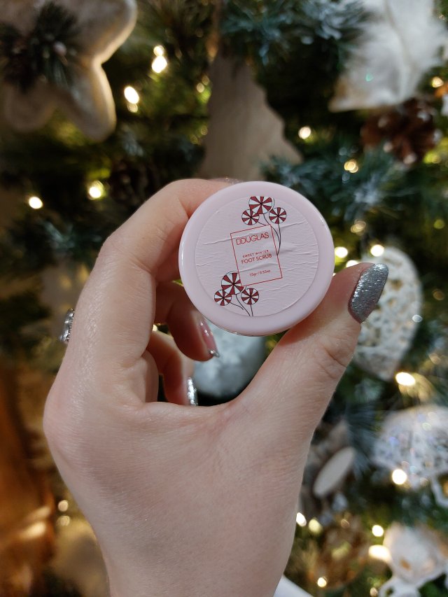 akcja denkowanie! grudzień - kosmetyki w świątecznych opakowaniach i świątecznych kolorach 🎄❄️⛄🎀🎁🎅