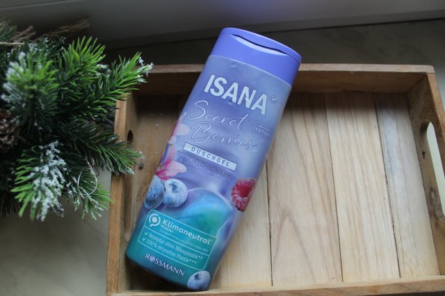 Isana Żel pod prysznic, Secret Berries