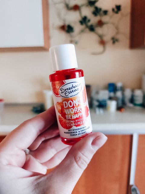Dresdner Essenz Płyn do kąpieli, Don't worry be Happy