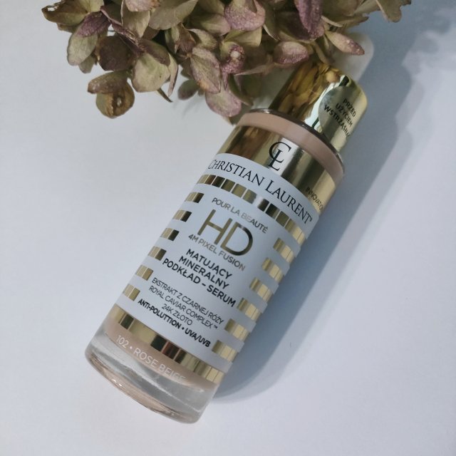 Christian Laurent Podkład-serum do twarzy, Mineralny, Matujący, nr 103 Sand Beige