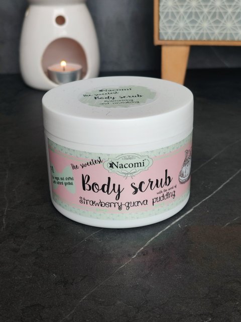 Nacomi Peeling do ciała, Body Scrub, Strawberry & Guawa pudding