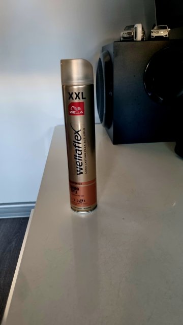 Lakier do włosów mocny