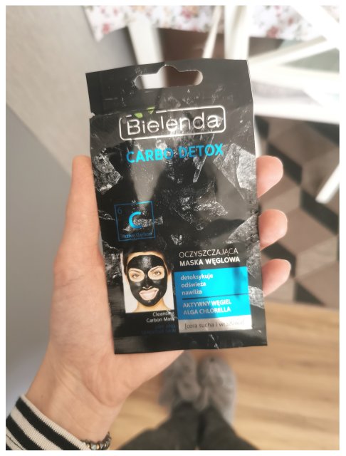 Bielenda Carbo Detox, Maseczka do twarzy, Węglowa do cery suchej i wrażliwej