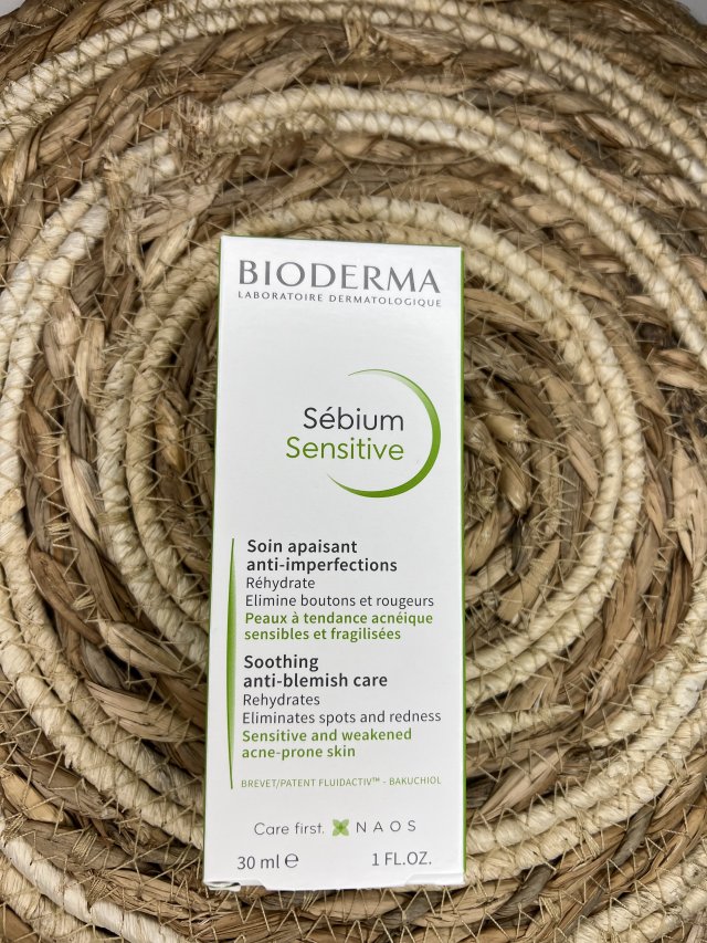 Bioderma Sébium Sensitive, Krem do twarzy, Łagodzący, przeciwtrądzikowy