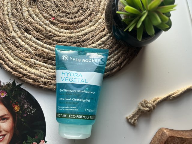 Yves Rocher Hydra Végétal, Żel do mycia twarzy