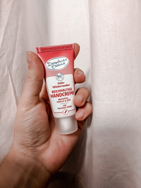 Dresdner Essenz Krem do rąk, Süßer Winterzauber