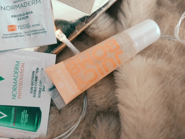 Essence Juicy Bomb, Błyszczyk do ust, Shiny Lipgloss, nr 01 Proud Pitaya