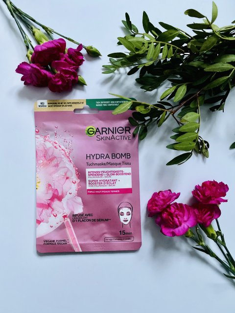 Garnier Skin Active, Maska do twarzy w płacie, Hydra Bomb, Różowa
