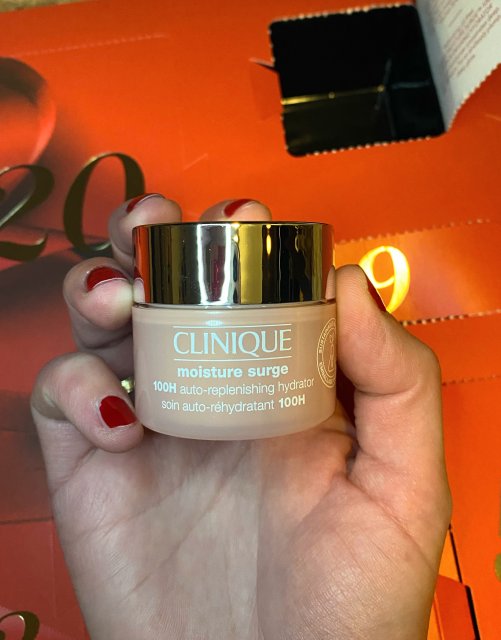 Clinique Moisture Surge™ 100H Auto-Replenishing Hydrator 