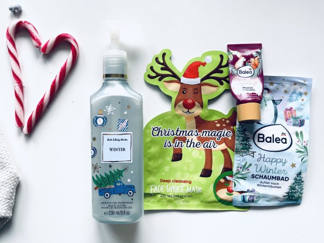 akcja denkowanie! grudzień - kosmetyki w świątecznych opakowaniach i świątecznych kolorach 🎄❄️⛄🎀🎁🎅