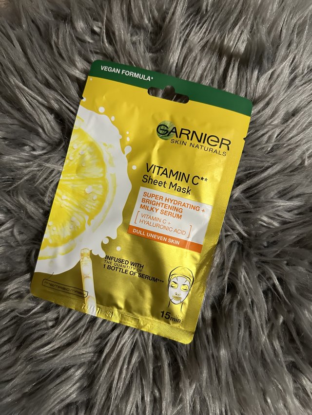 Garnier Skin Naturals, Vitamin C, Maska do twarzy w płacie, Super Hydrating + Brightening Milky Serum, Skóra o nierównym kolorycie